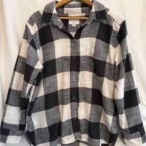 American Eagle Black and White Boyfriend Fit Flannel Shirt